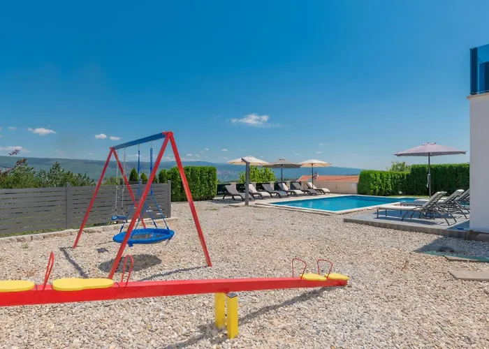 Luxury- By Guide Grubine